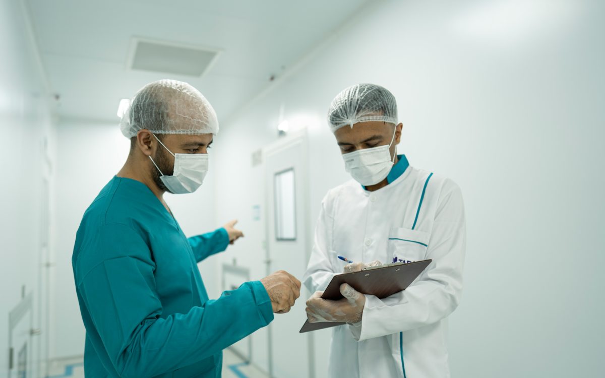 Steeds vaker agressie tegen zorgmedewerkers: waarom weerbaarheid belangrijk is