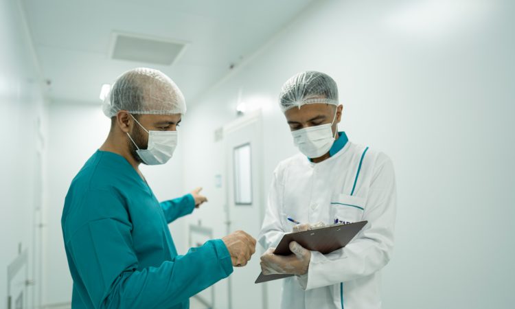 Steeds vaker agressie tegen zorgmedewerkers: waarom weerbaarheid belangrijk is